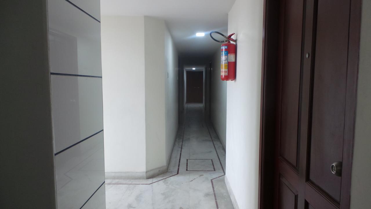 哥印拜陀 Kooloth Lake View Residency酒店 外观 照片